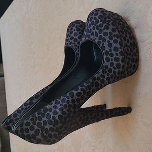 NWOB WOMENS ALEJANDRO INGELMO PONY HAIR PLATFORM HEELS PUMPS 37.5 FITS LIKE 7